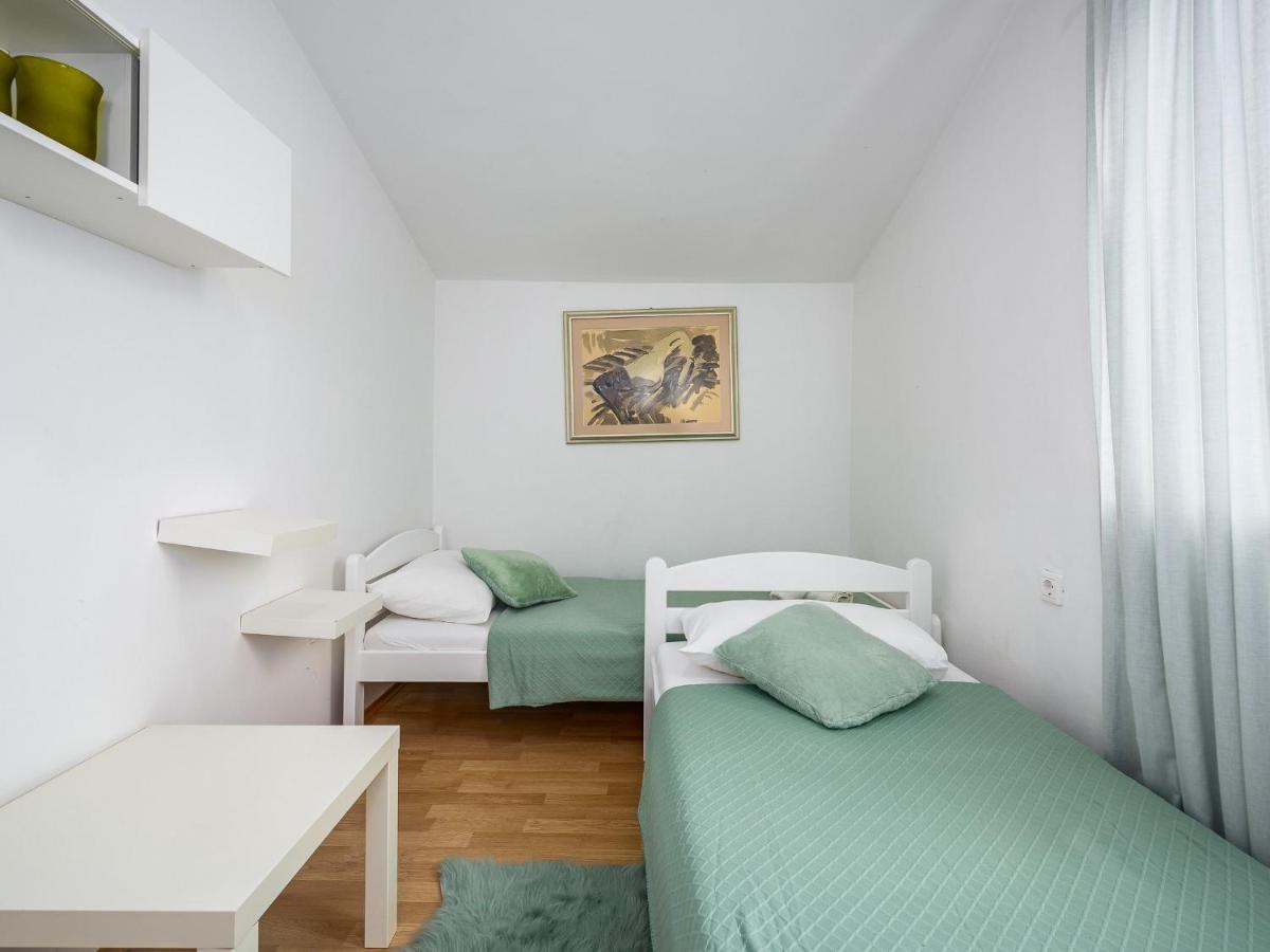 Villa Martimar With Pool And Hot Tub In Istria Rosini Exterior foto