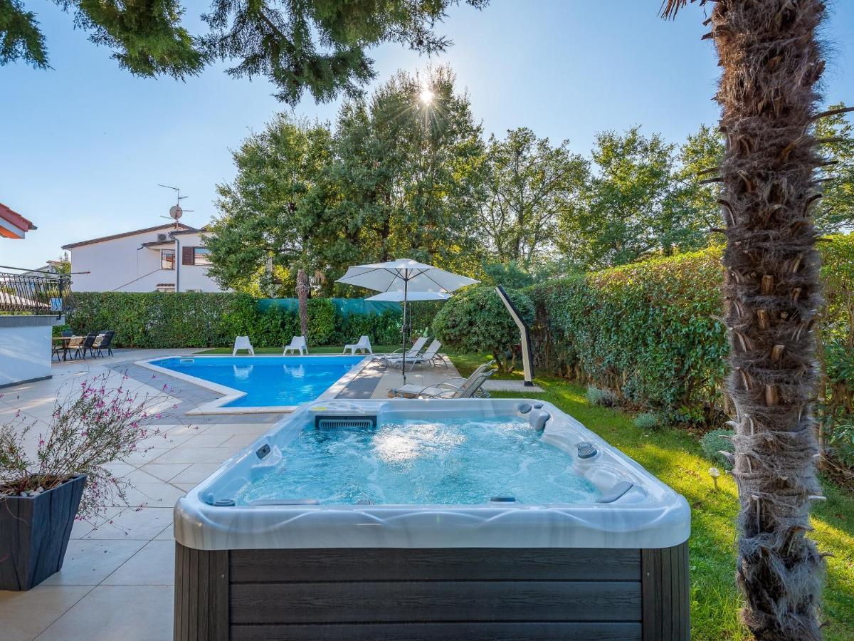 Villa Martimar With Pool And Hot Tub In Istria Rosini Exterior foto